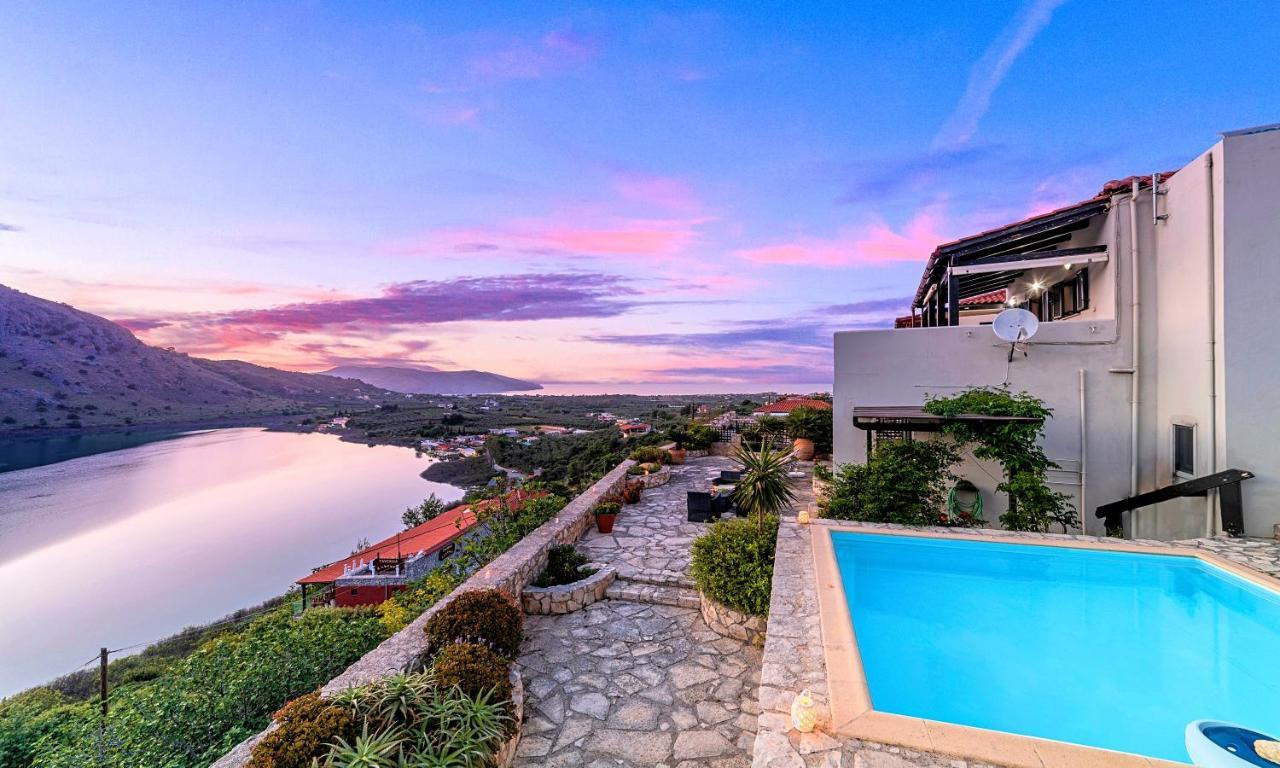 Du Lac Villas Kournas Exterior photo